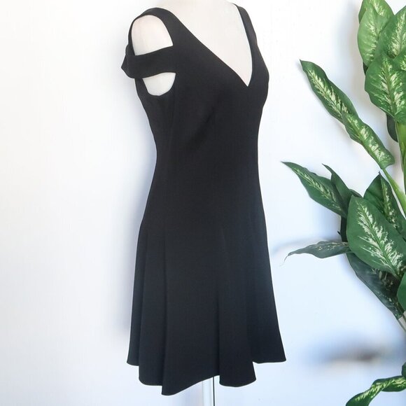 Ralph Lauren Black Cold Shoulder Sleeveless Fit & Flare V-neck Mini Dress 4 - Picture 3 of 9